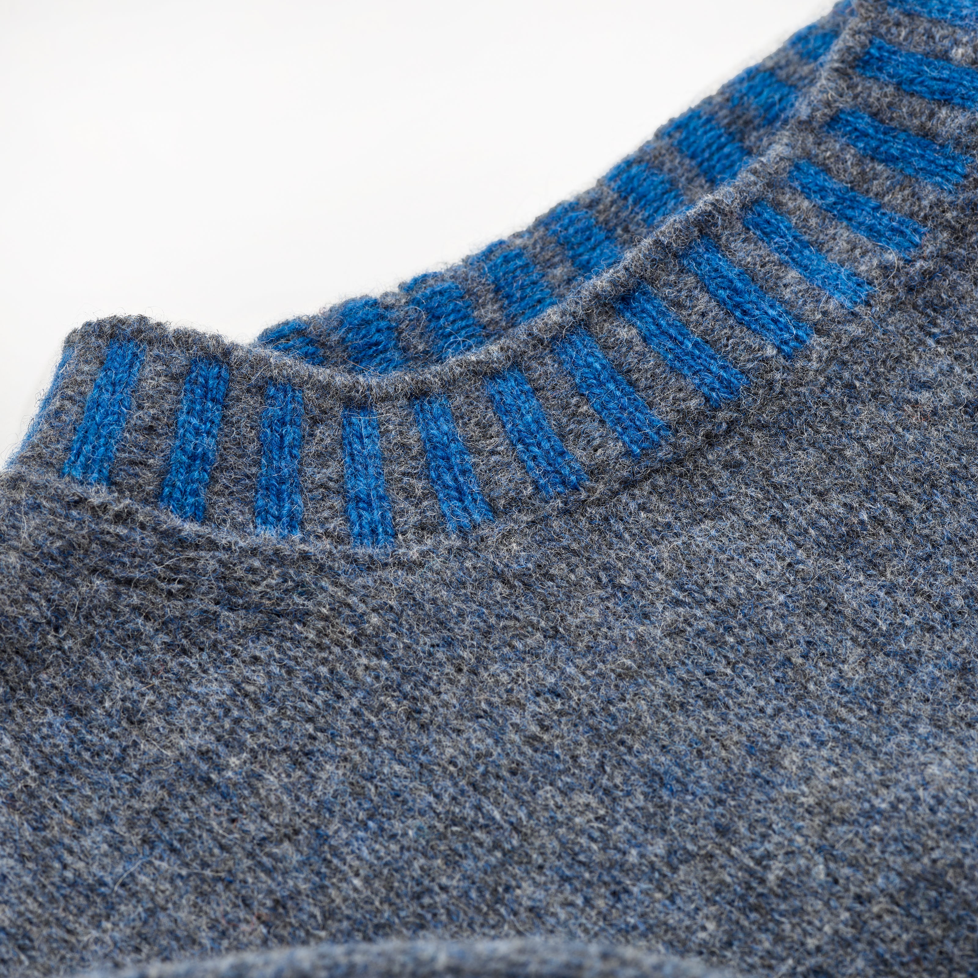 The Jedburgh Sweater in Whortleberry