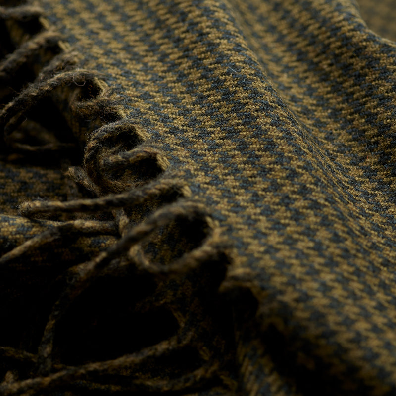 FoxBrothers-Luxury-51%-Cashmere-49%-Merino-Wool-Scarf-Green-Houndstooth-with-fringe.
