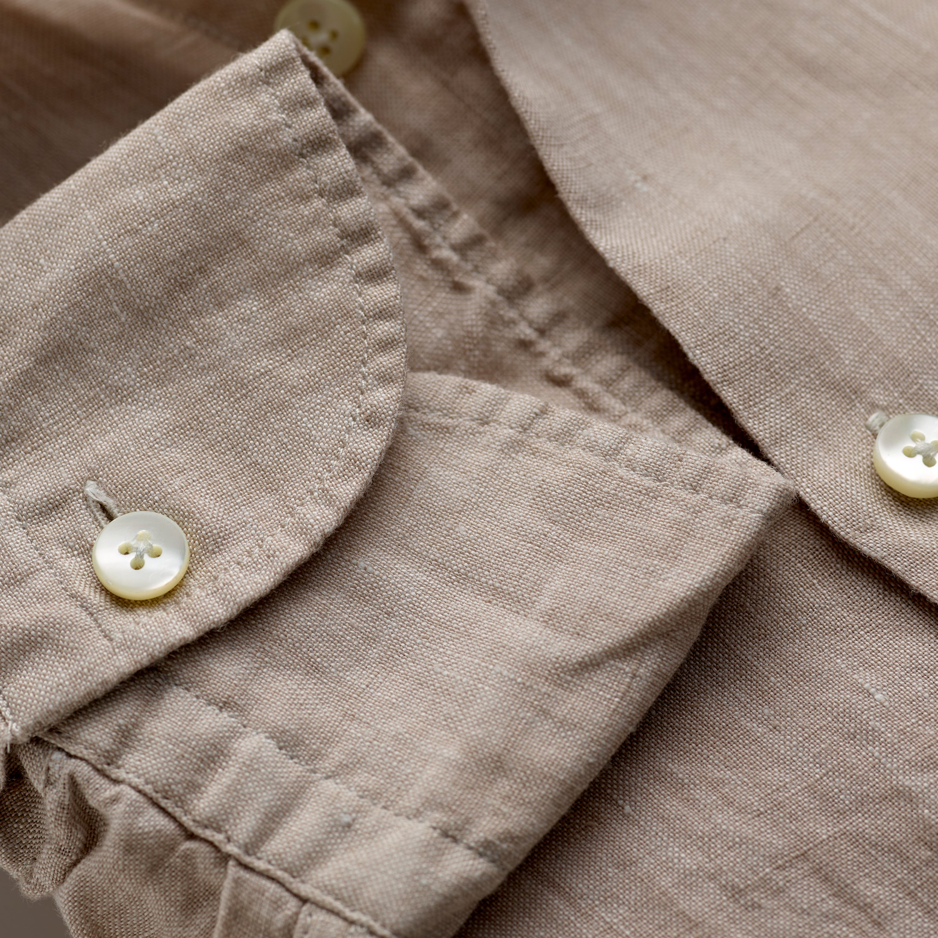 Spread Collar Linen Shirt in Light Beige